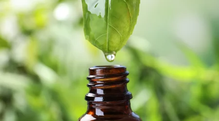 our_story_1_0d874793-49fa-45c8-9765-c6e0b842cdbe_750x